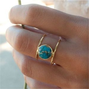 Pretty Turquoise Gold Cut Fashion Ring